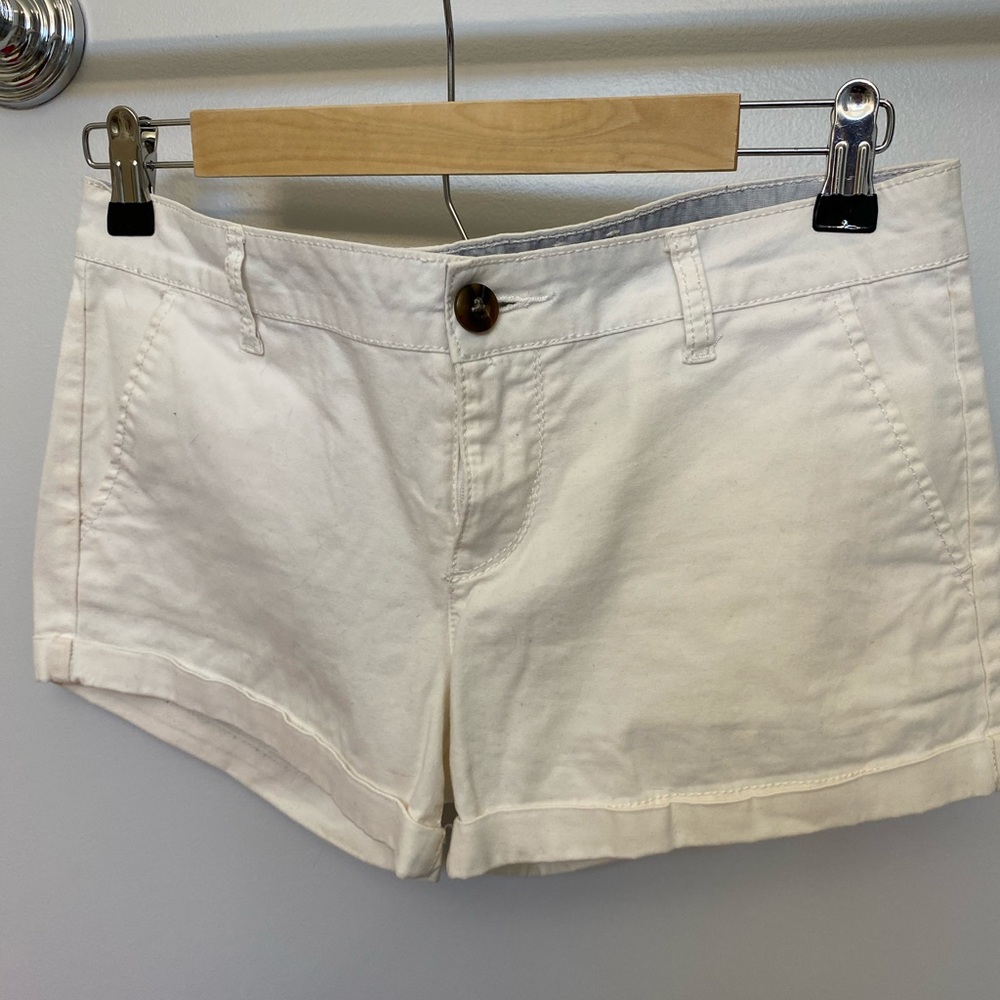 SO white shorts